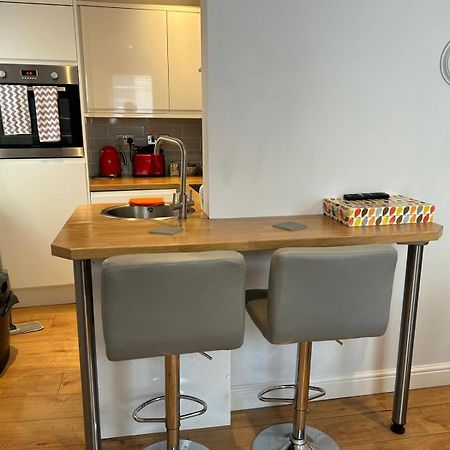 Jaskar Studio 2 Cheltenham Bagian luar foto